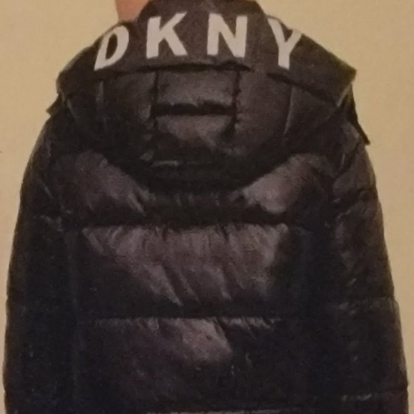 DKNY Women's Sports High Shine Puffer Jacket NWT - Picture 5 of 5